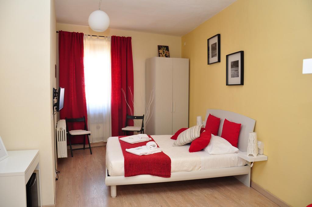 At Home Bed And Breakfast Lucca Luaran gambar