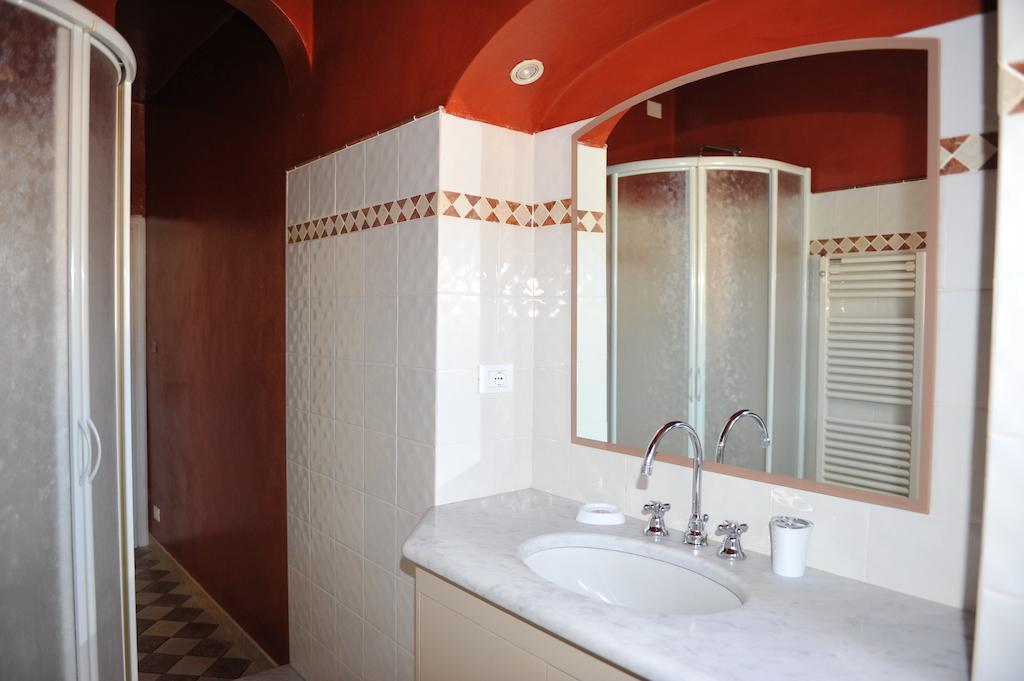 At Home Bed And Breakfast Lucca Bilik gambar