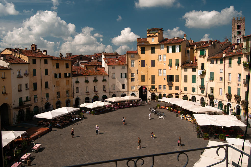 At Home Bed And Breakfast Lucca Luaran gambar