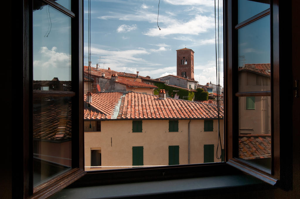 At Home Bed And Breakfast Lucca Luaran gambar