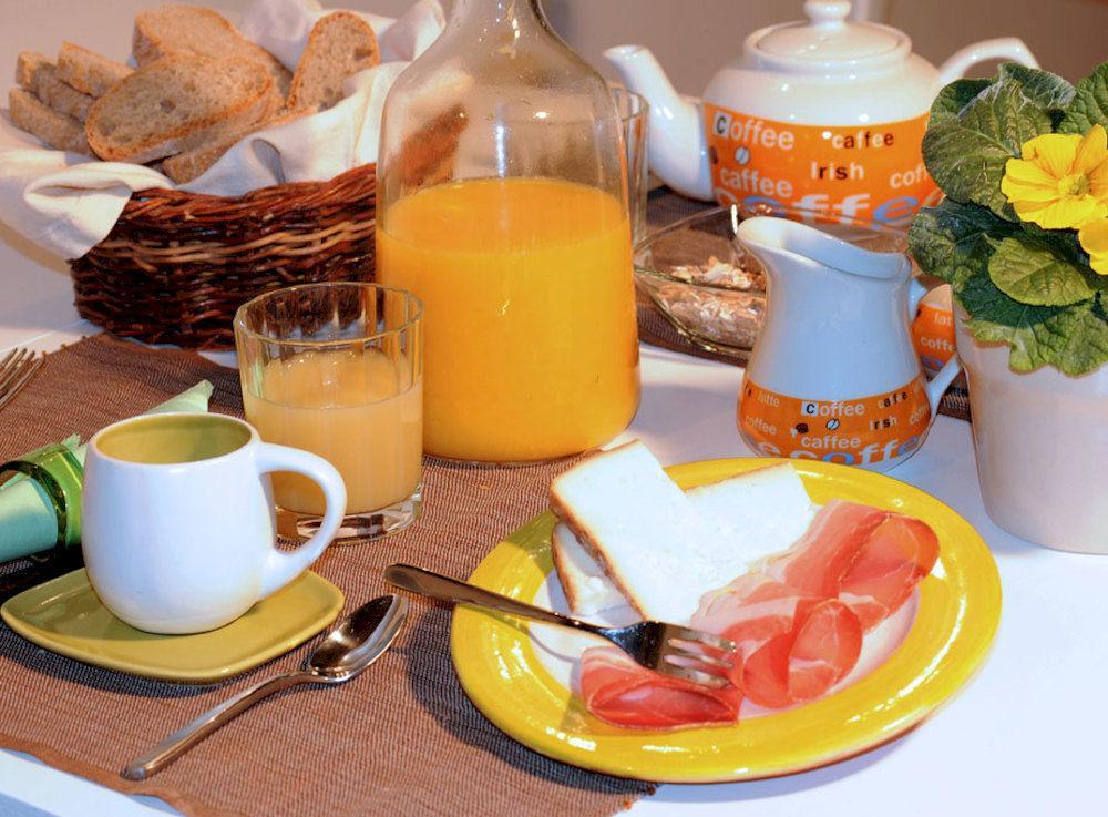 At Home Bed And Breakfast Lucca Luaran gambar