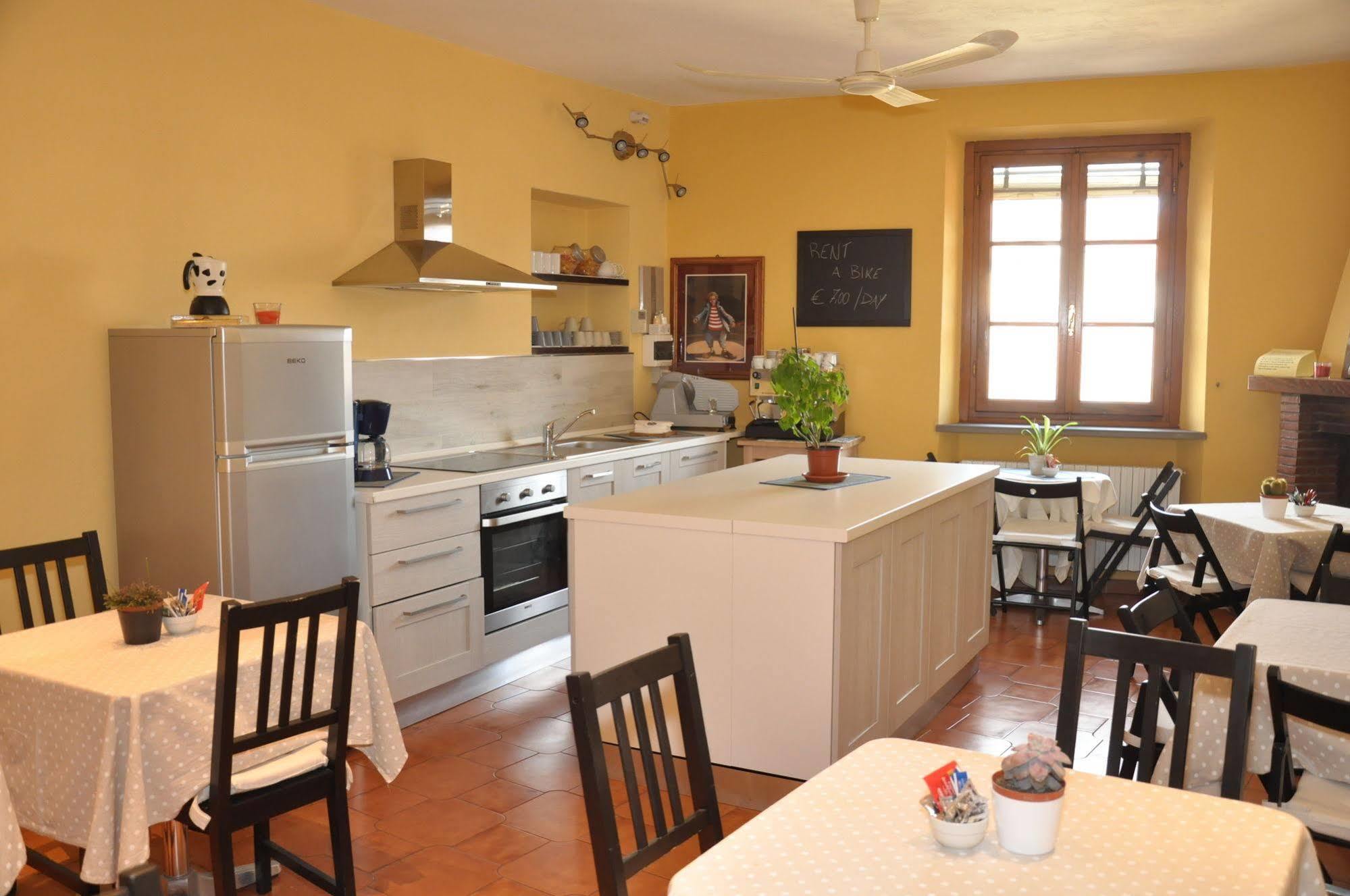 At Home Bed And Breakfast Lucca Luaran gambar